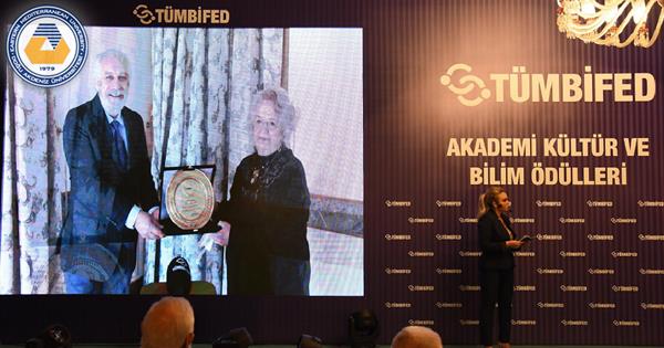 EMU Faculty of Pharmacy Academic Staff  Member Receives an Award From TÜMBİFED 