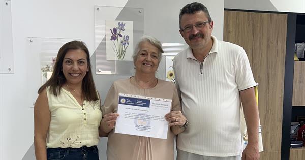 Prof. Dr. Fatma Neriman ÖZHATAY visited the Faculty of Pharmacy and Donated Scientific Books to Students